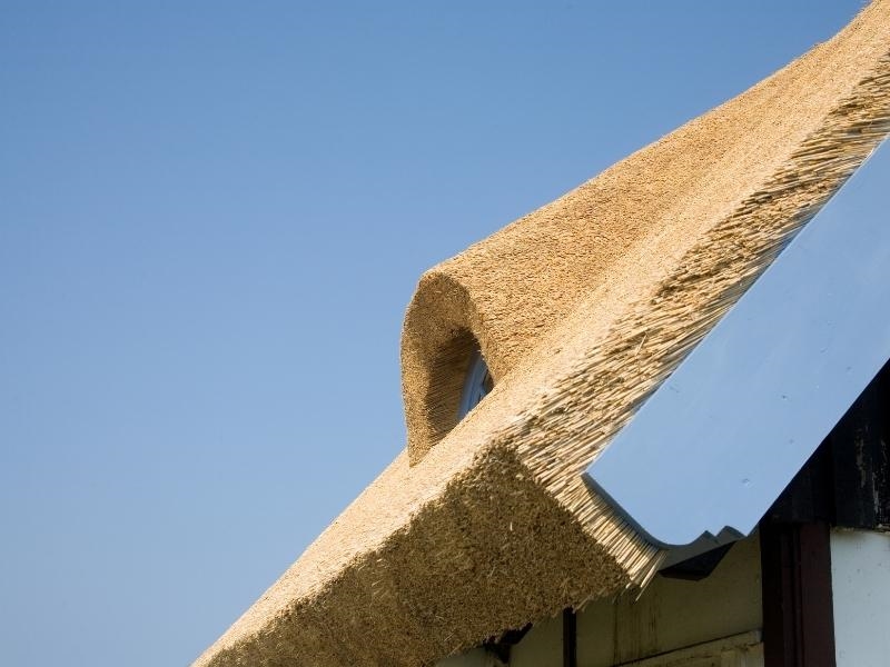 Toit de chaume : rénovation et pose Maison en toit de chaume