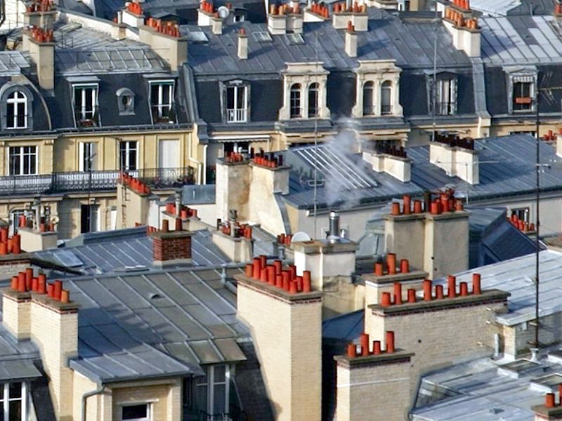 Toit haussmannien : tout savoir Toiture immeuble haussmannien