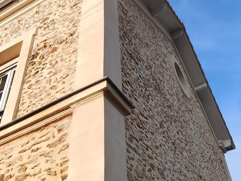 Ravalement d'une façade en pierre
