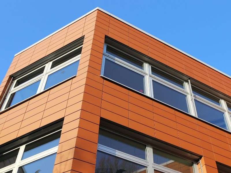 Isolation de façade : guide complet Prix d'une isolation extérieure sous bardage