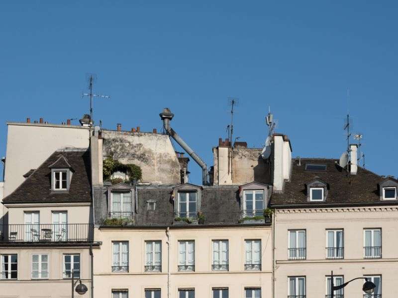 Prix d'un toit à la Mansart