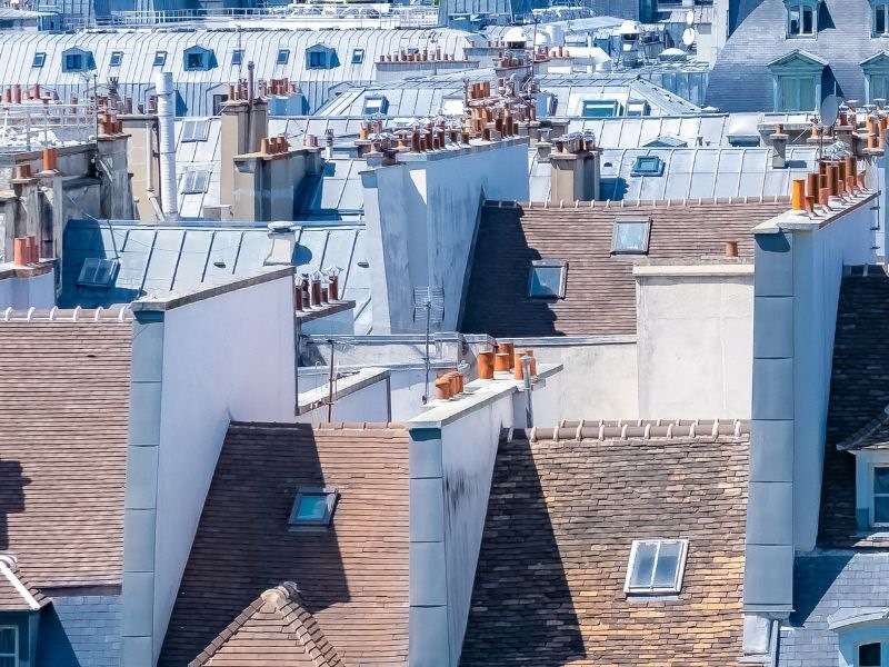 Fenêtre de toit à Paris : pose et conception sur-mesure Pose de fenêtre de toit à Paris