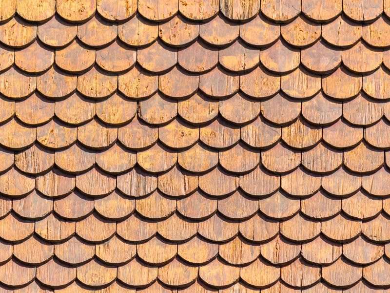 Tuile en bois : pose, principe, intérêt et prix Bardeaux en bois