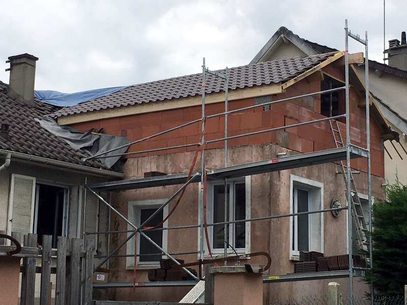 Rehaussement d'une maison maçonnée