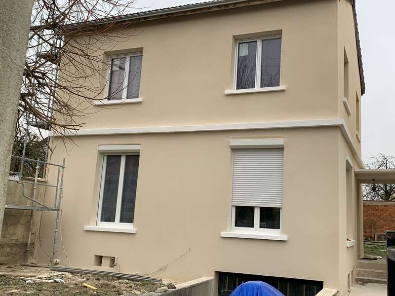 Ravalement de façade à Louvres