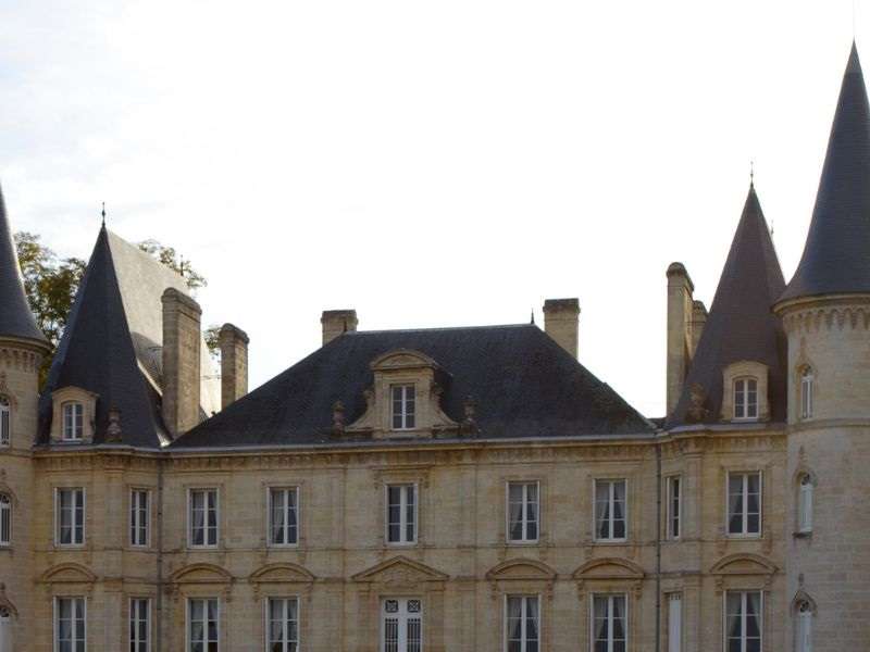Les tarifs d'un couvreur de monument historique.