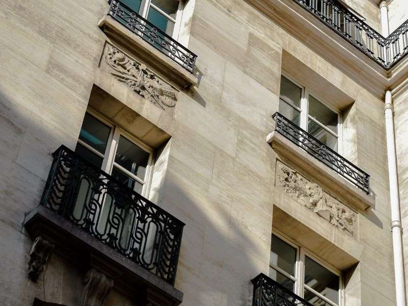 Appui de fenêtre en fer forgé
