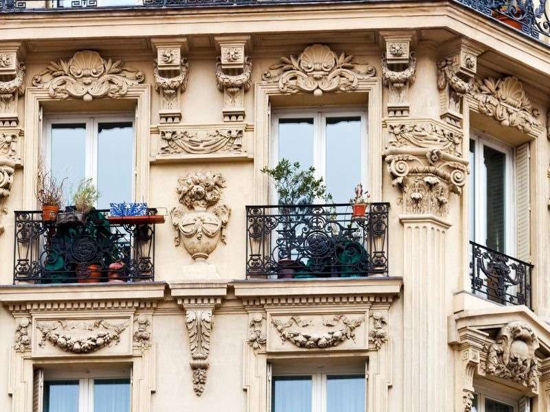 Grille de balcon en fonte