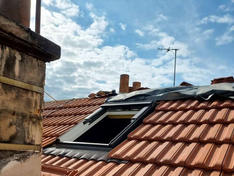 Rénovation extérieure d'une maison : le guide Travaux de couverture