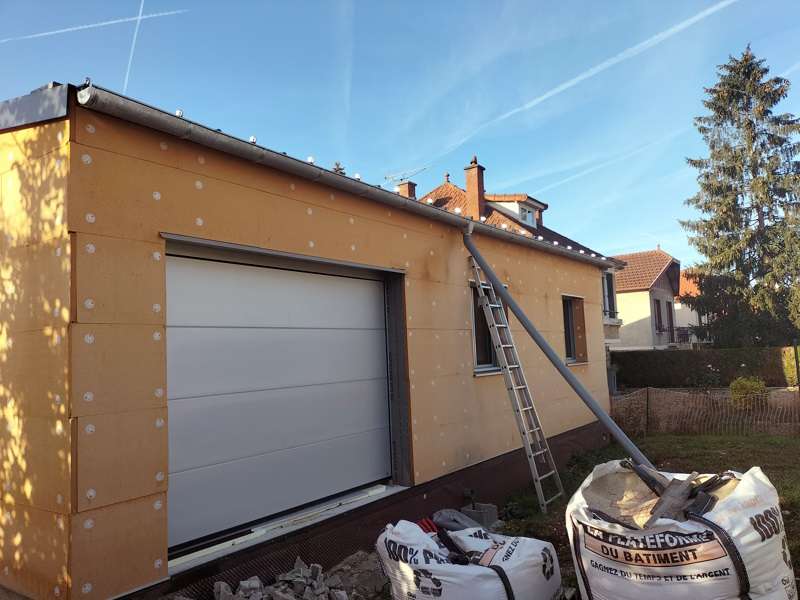 Isolation des murs par l'extérieur Isolation d'un mur par l'extérieur