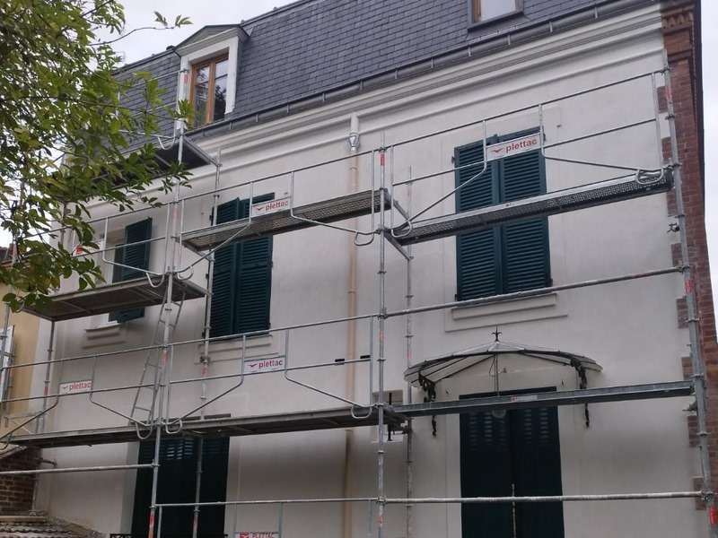 Quel est le prix d'un ravalement de façade de maison de 100 m2 ? Budget ravalement maison 100 m2