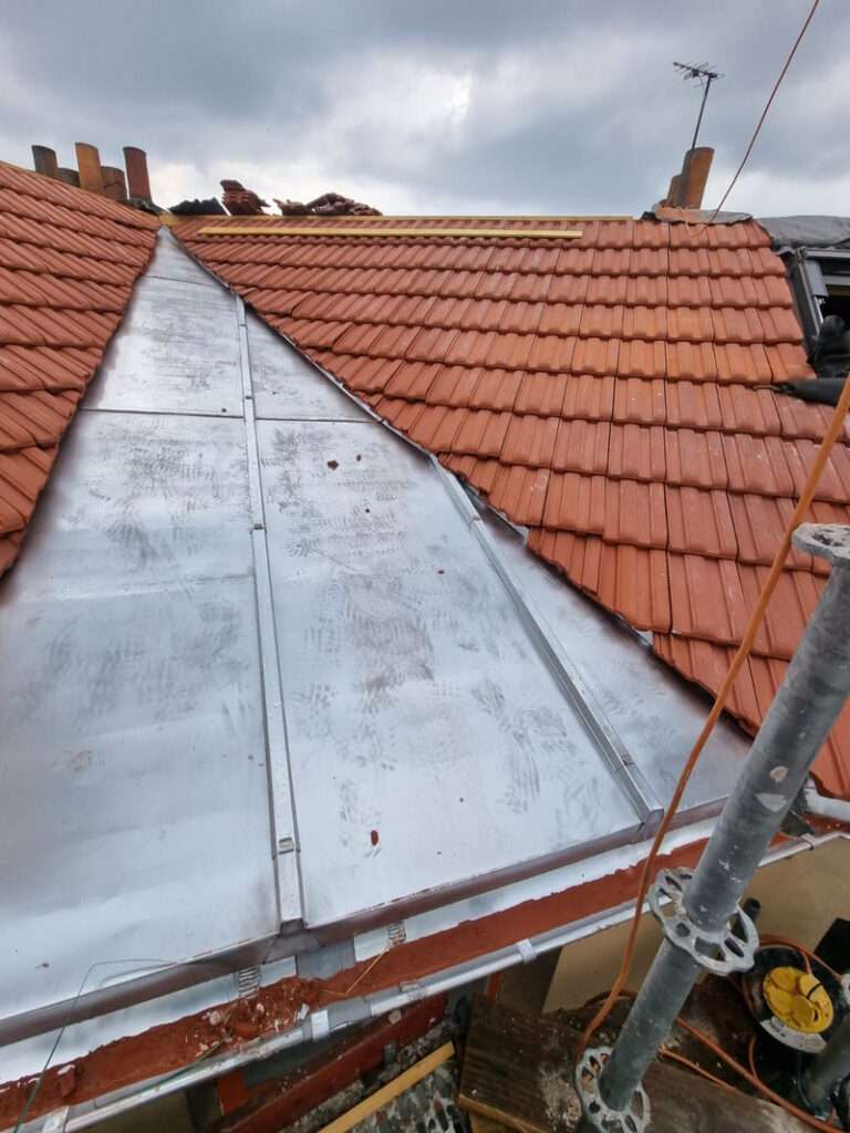 Renovation toiture zinc clichy