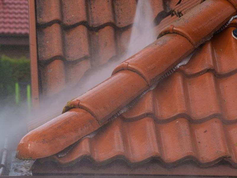 Choix d'un hydrofuge pour toiture