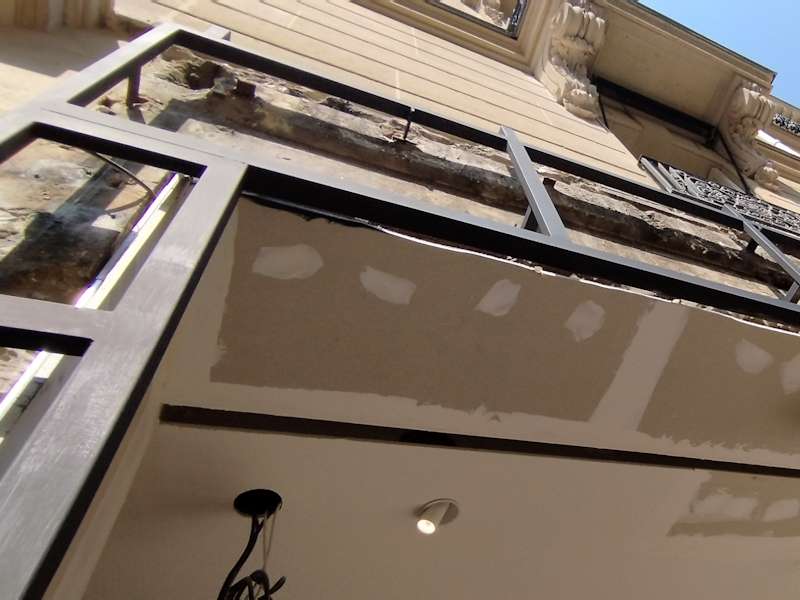 Ossature de façade en pierre agrafée
