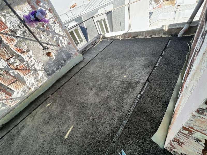 Recherche de fuite sur toit plat.