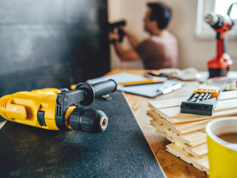 Artisan pour rénovation de maison ancienne