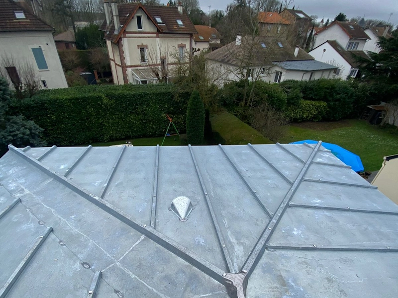 Nos toitures Rénovation toit en zinc à Vaucresson