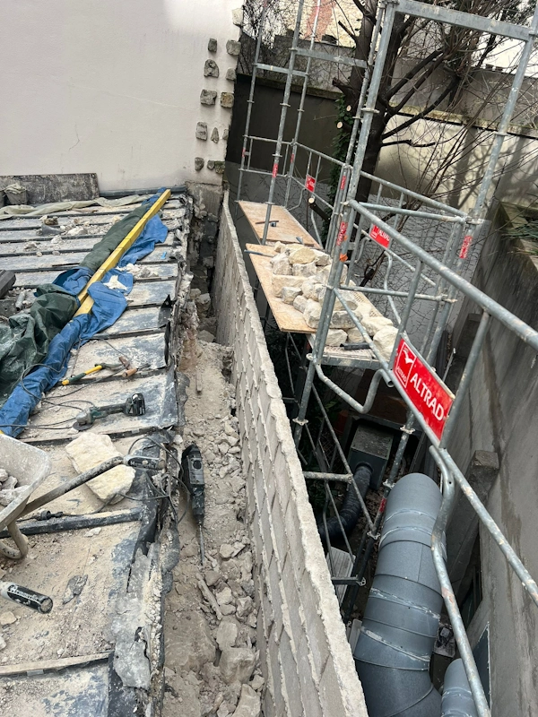Maconnerie surelevation paris
