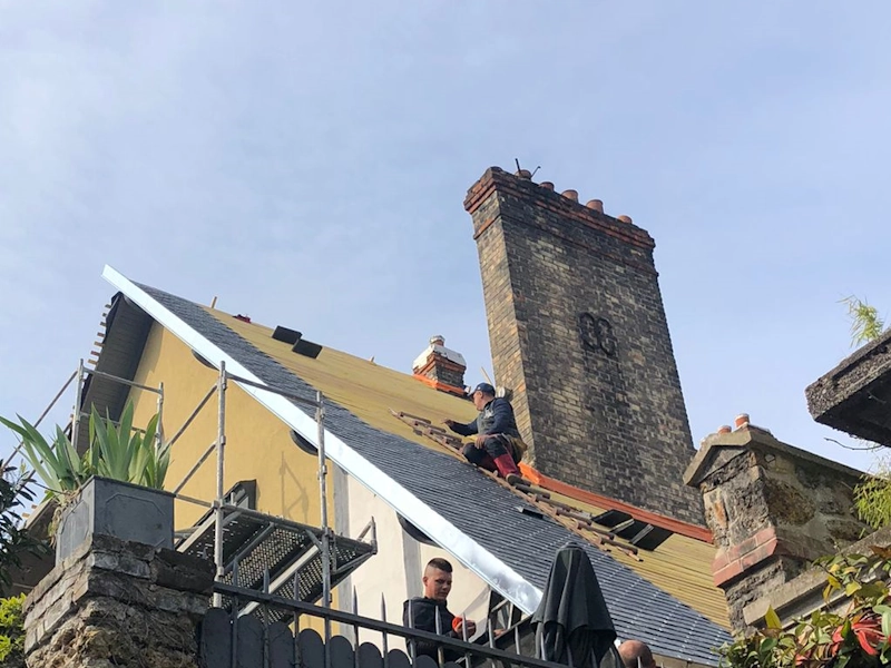 Pose d'ardoise de toiture : la méthode Pose toit en ardoise