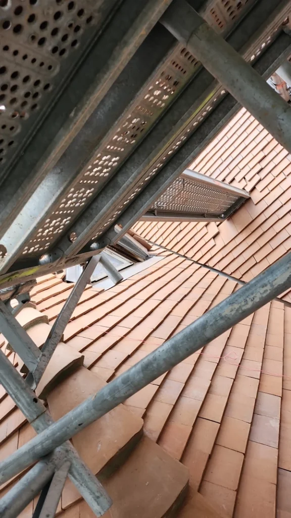 Noue toiture tuiles plates 78