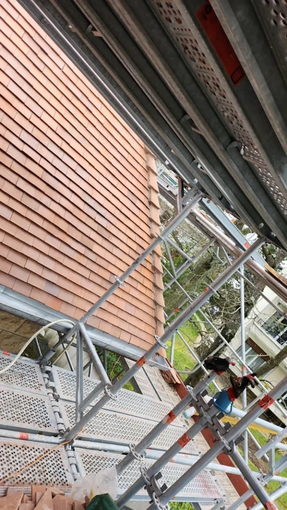 Renovation de toiture en tuiles plates