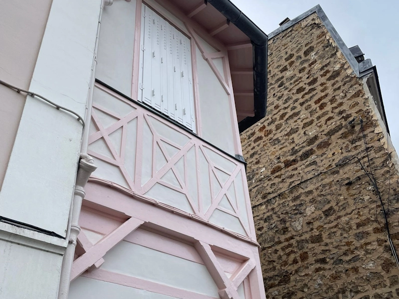 Isoler un mur en colombages