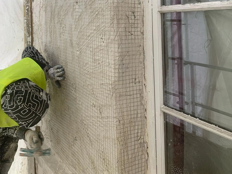 Enduit à la chaux isolant : la solution pour le bâti ancien protégé Réalisation enduit à la chaux isolant