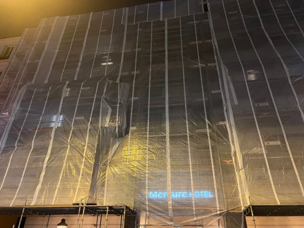 Ravalement de facade mercure hotel