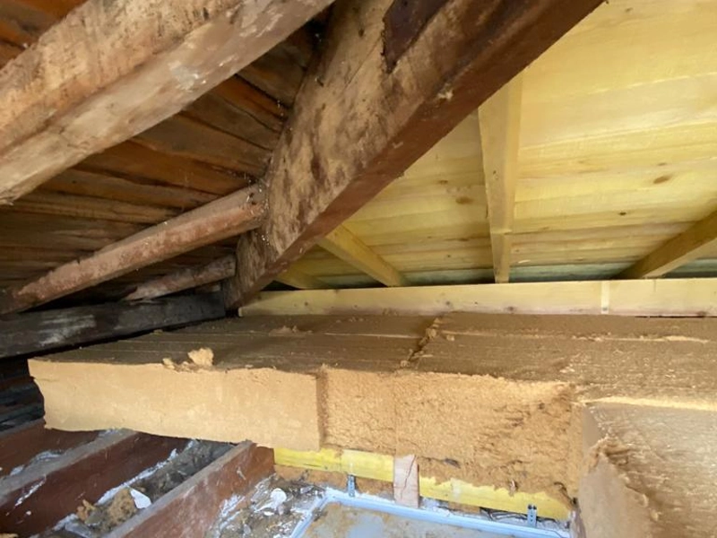 Isolant intérieur pour toiture