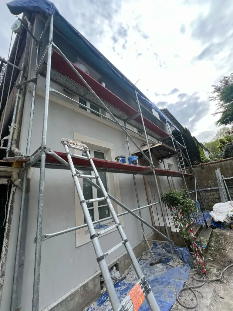 Facade remise neuf 75020