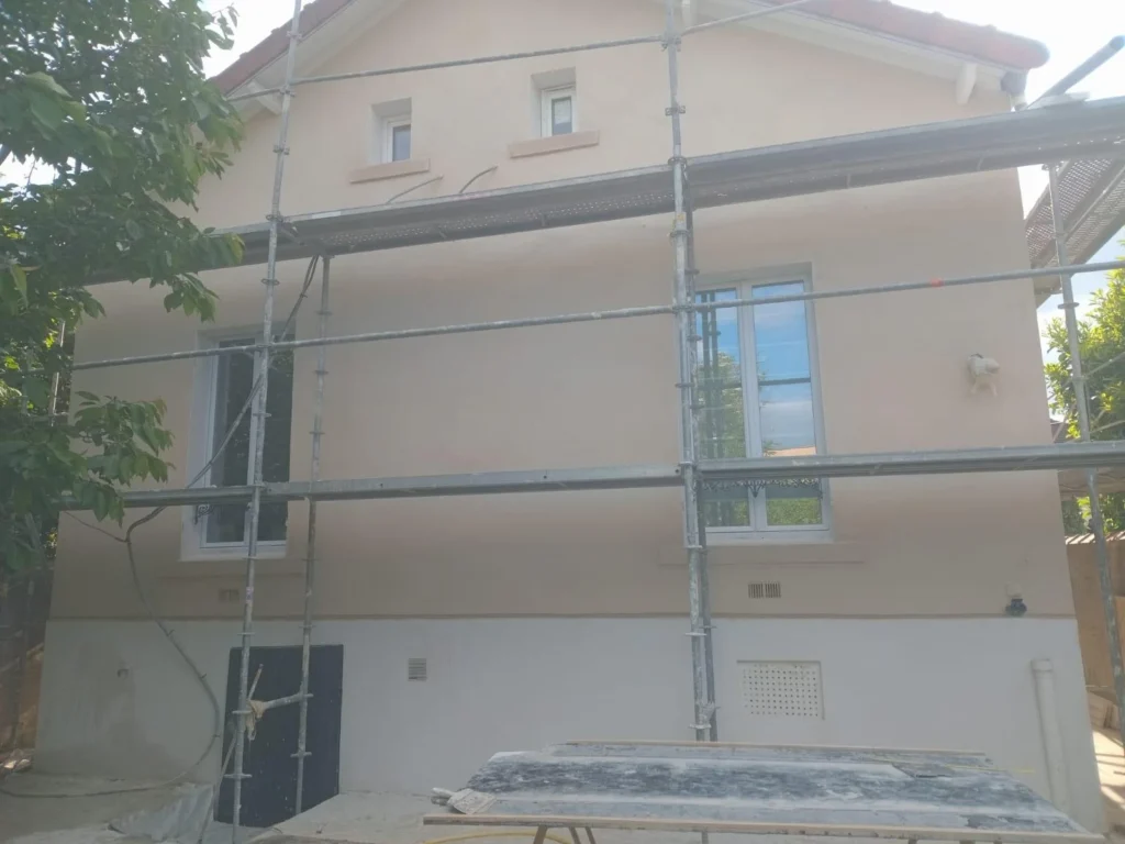 Ravalement facade naturelle rosny
