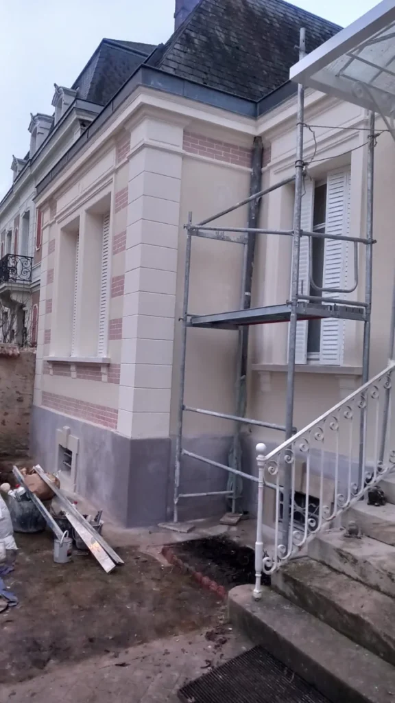 Entreprise restauration enduits verrieres le buisson